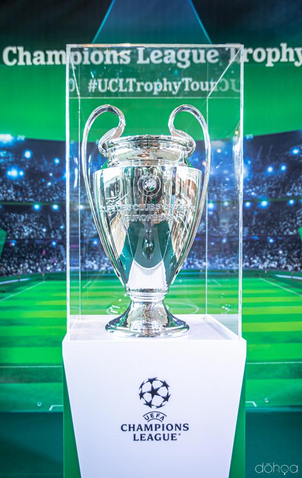 Réalisation : Tournée du trophée de la ligue des champions